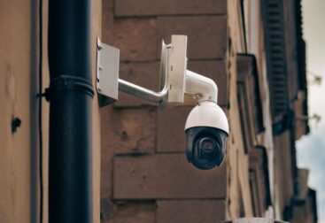 Câmara Espiã 24h: Vigilância Discreta e Eficaz