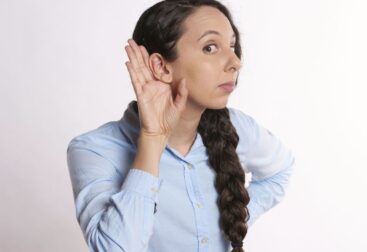 Como ouvir do outro lado da parede técnicas e ética