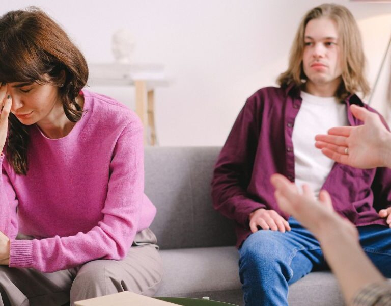 Sinais de Infidelidade: Alterações Comportamentais e Emocionais